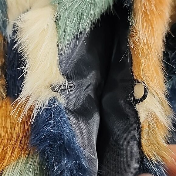 Cabin Core Multicolor Herringbone Faux Fur Vest - Picture 9 of 9